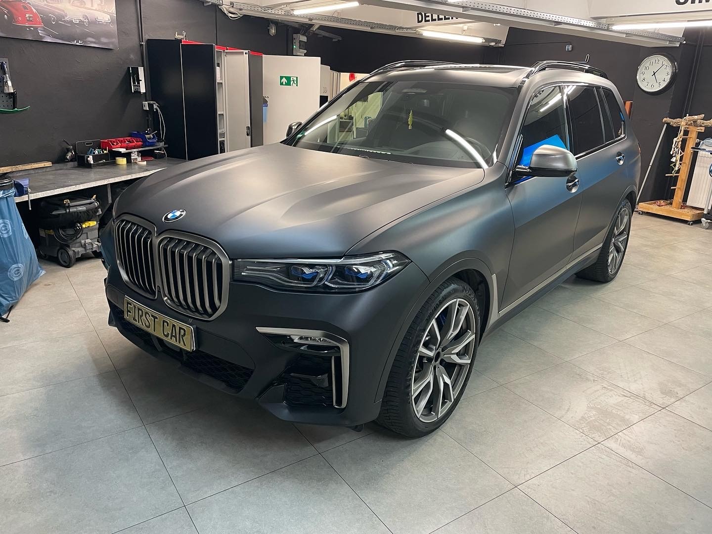 5809B7BD-9677-4444-8009-1F997403EA4A